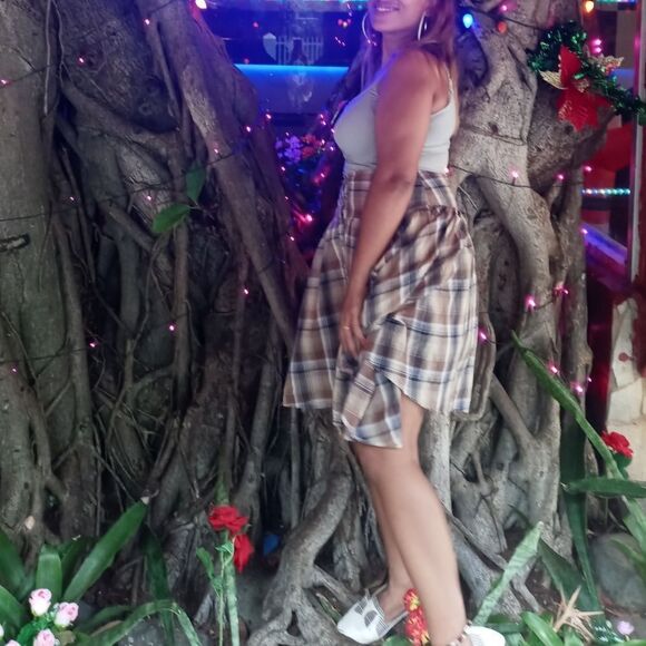 Button up skirt   - Picture 1 of 6